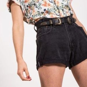 Orange Tab, Levi's 550 High-Waist Black Shorts